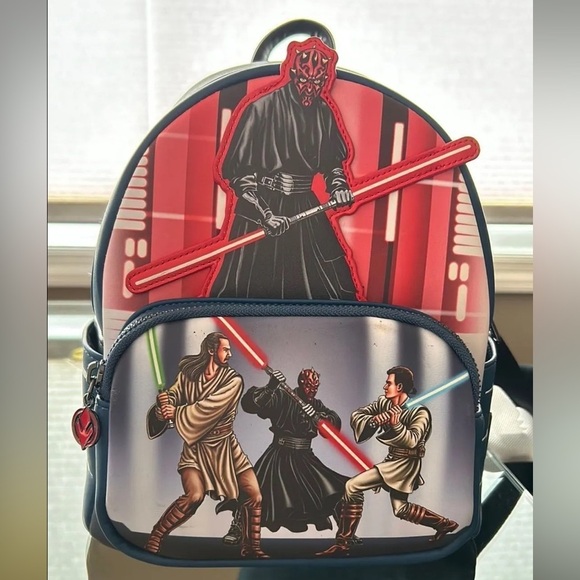 Loungefly Other - NWT loungefly Star Wars bagpack